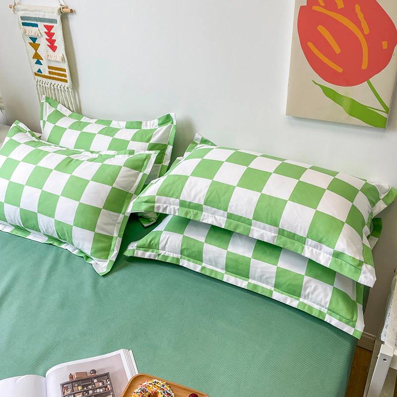 Checkered Bedding Set