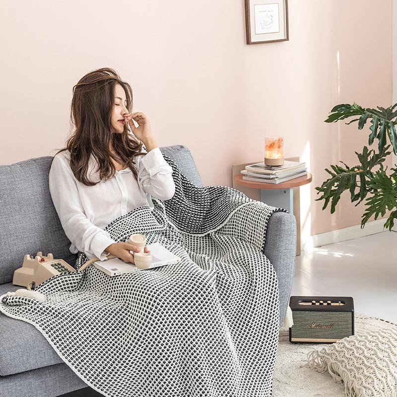 Black & White Knitted Blanket with Tassels