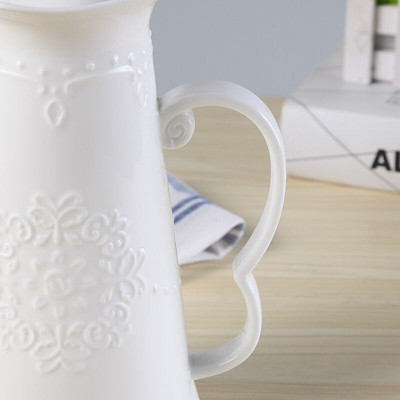 Blanche Porcelain Pitcher