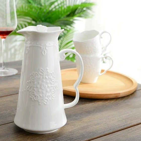 Blanche Porcelain Pitcher