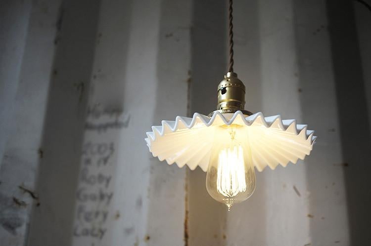 Ceramic fluted Pendant Light