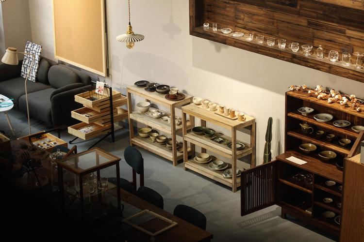 Ceramic fluted Pendant Light