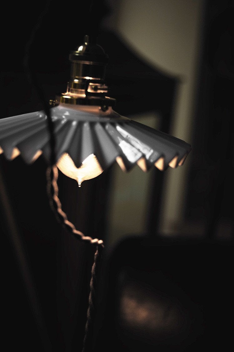 Ceramic fluted Pendant Light