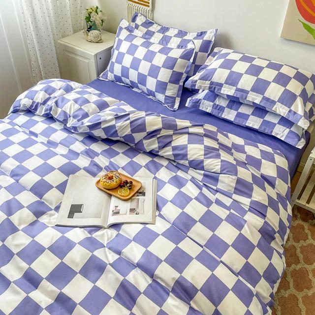 Checkered Bedding Set