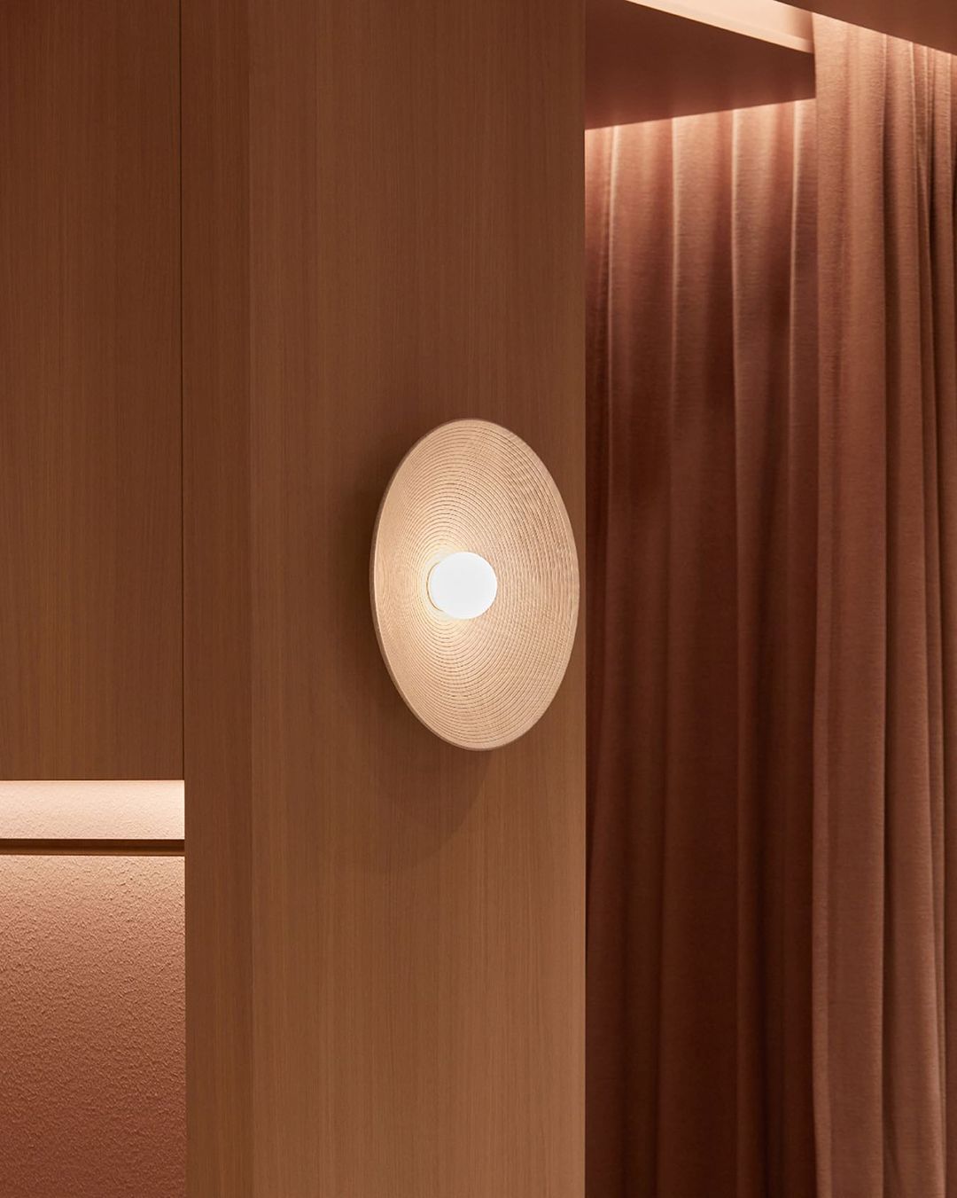 Annual Ring Wall Lamp