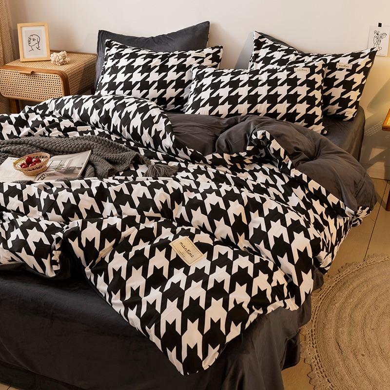 Dogtooth Check Bedding Set