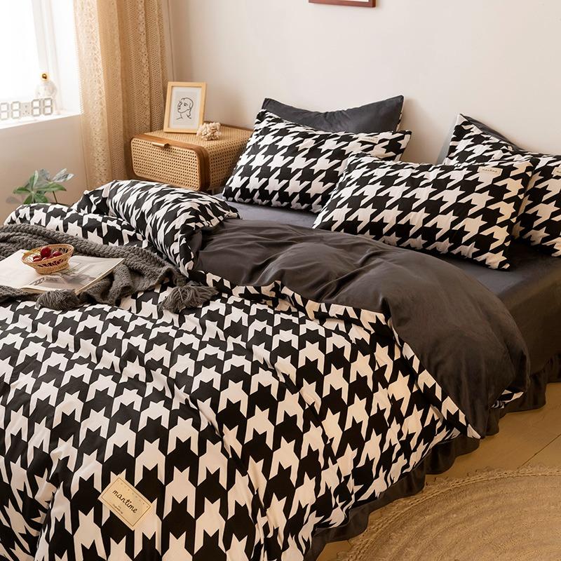 Dogtooth Check Bedding Set