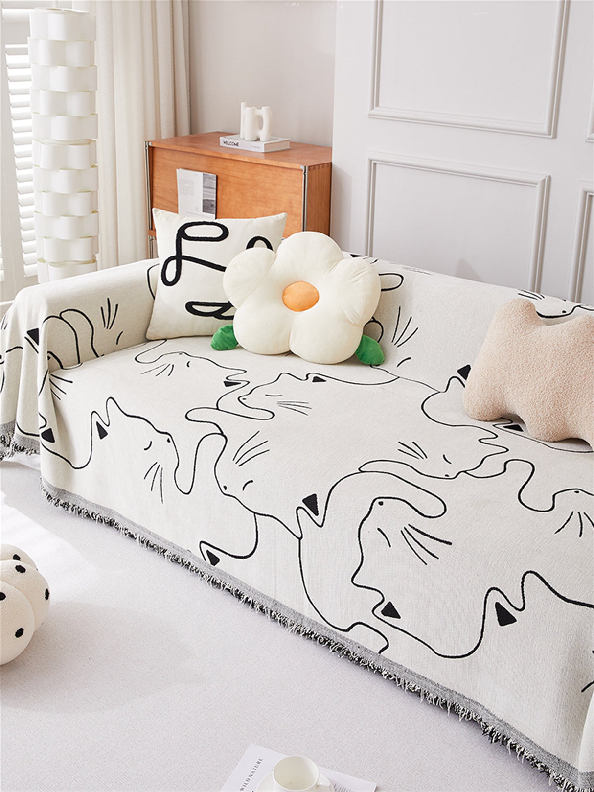 Cute Cartoon Cat Sofa Slipcover With Tassels,Non-Slip Sofa Cover,Chenille Couch Cover,Sofa Blanket Cover,Pet Furniture Protector