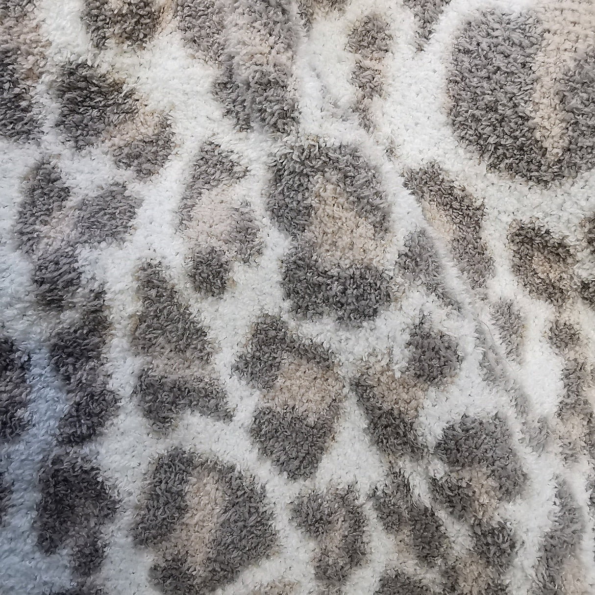 The Luxe Redux Leopard Throw Blanket