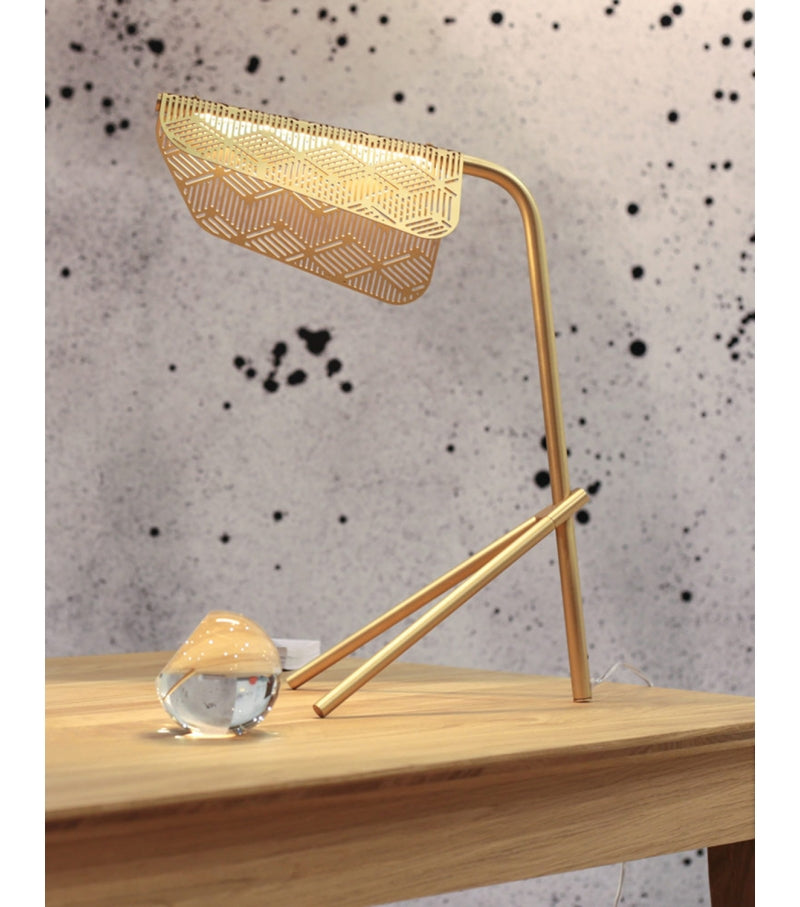 Hollow Carved Design Table Lamp