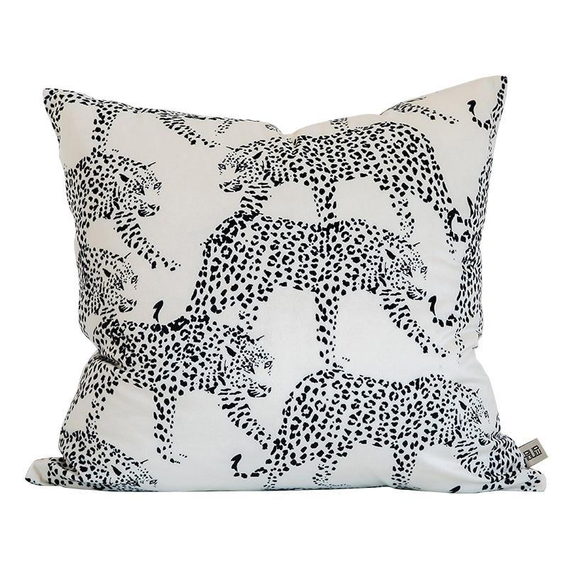Cushion Cover Decorative Pillow Case Modern Animal Collection Leopard Print Soft Velvet Coussin Sofa Chair Decorating