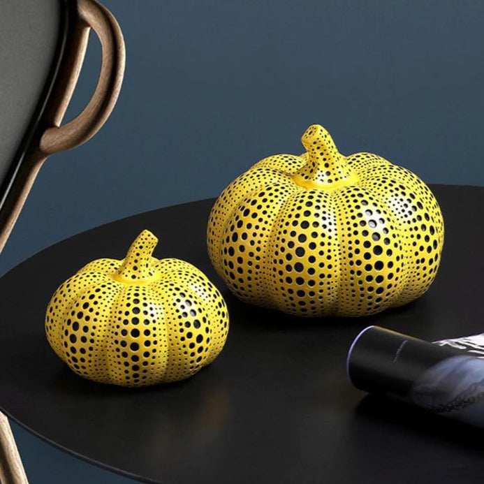 Mia Modern Dot Pumpkins