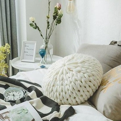 Yana Round Comfy Cushion