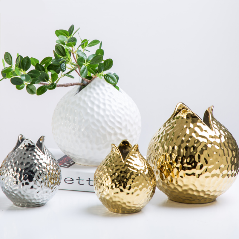 The Pomegranate Vase