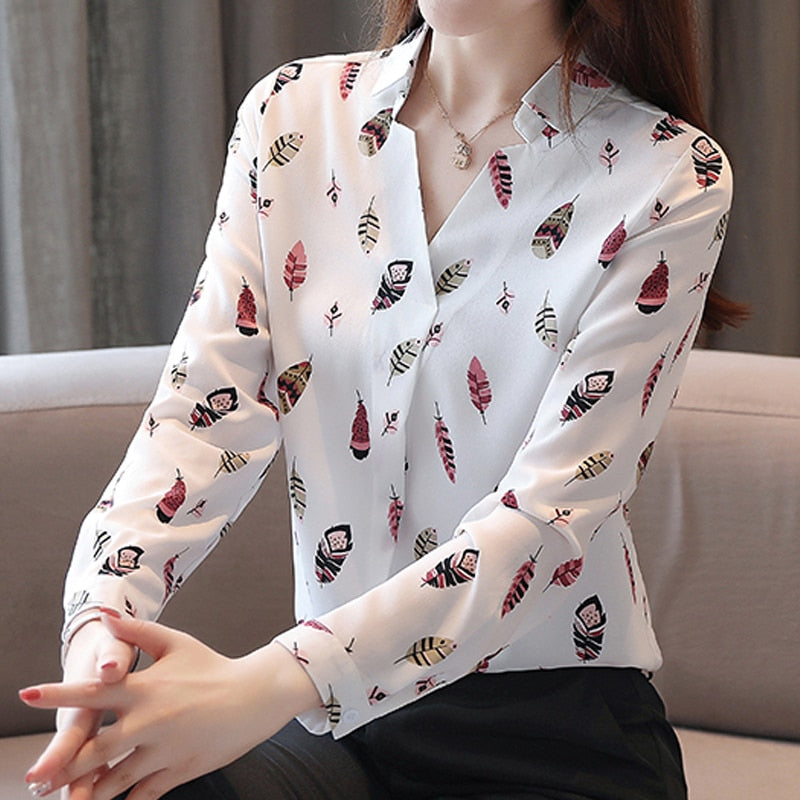 Print V neck Chiffon Blouse