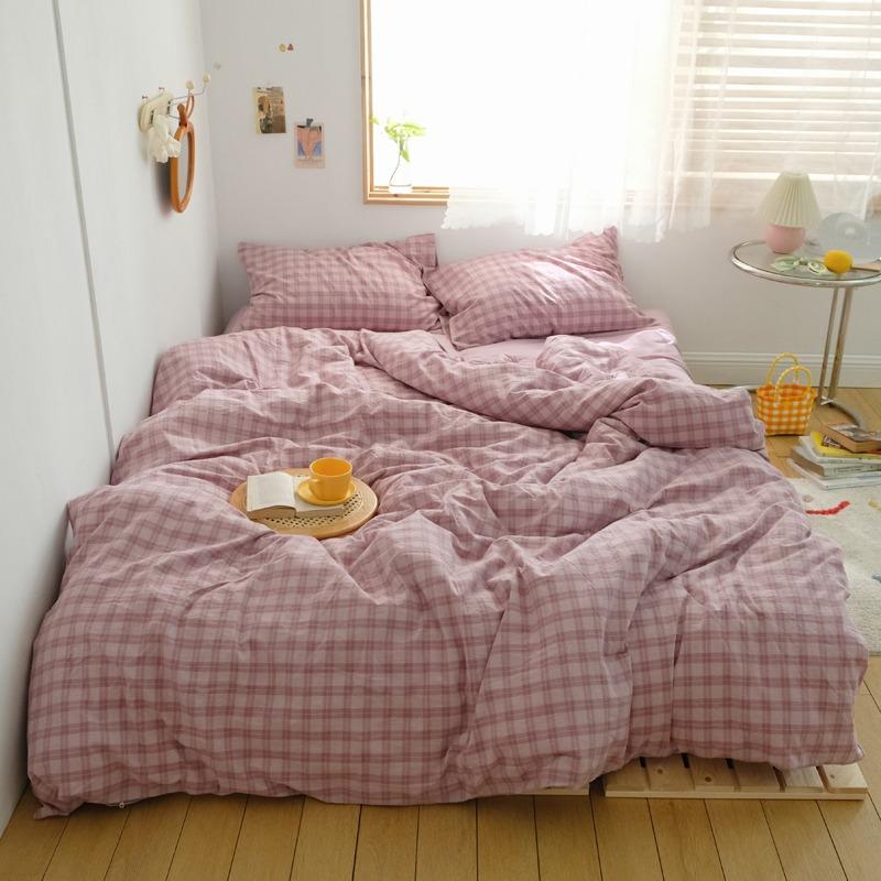 Soft Purple Grid Bedding Set