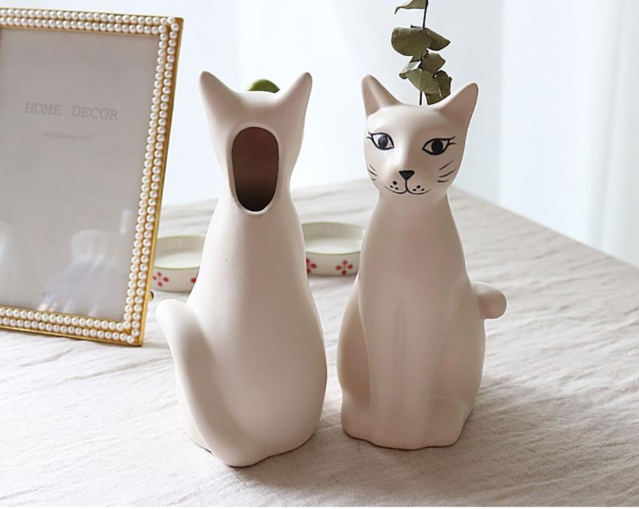Le Chat Flower Vase