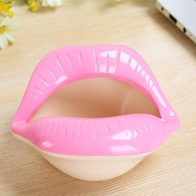 Pouting Lips Pot
