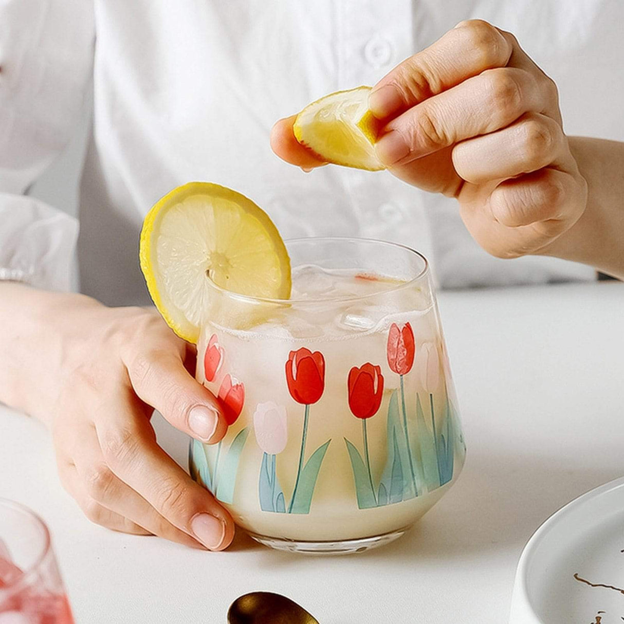 Tulips Luxury Glass