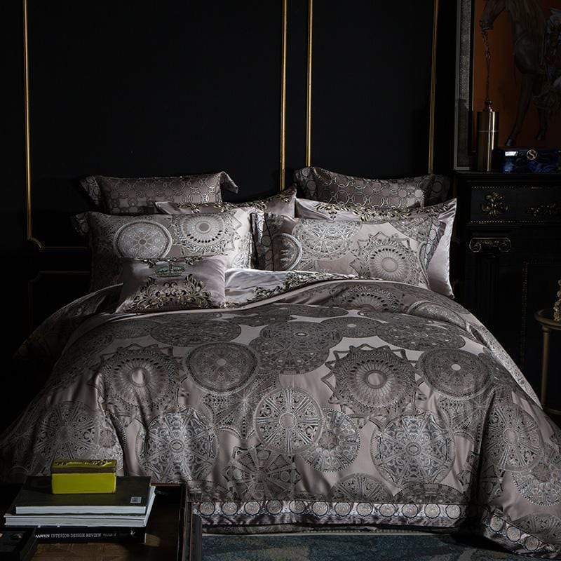 Wynn Luxury Silver Duvet Cover & Shams 600tc