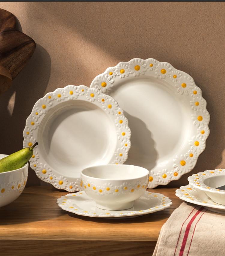Daisies Embossed Kitchenware Collection