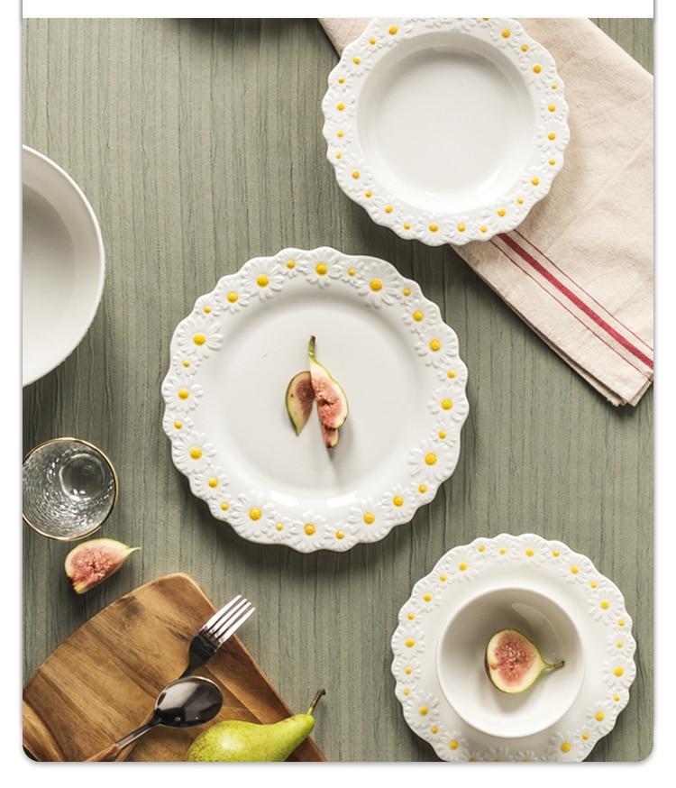 Daisies Embossed Kitchenware Collection