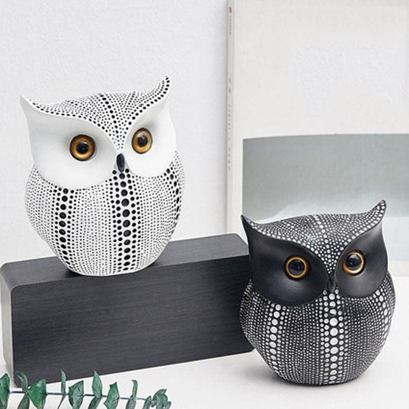 Hornet Owl Figurines