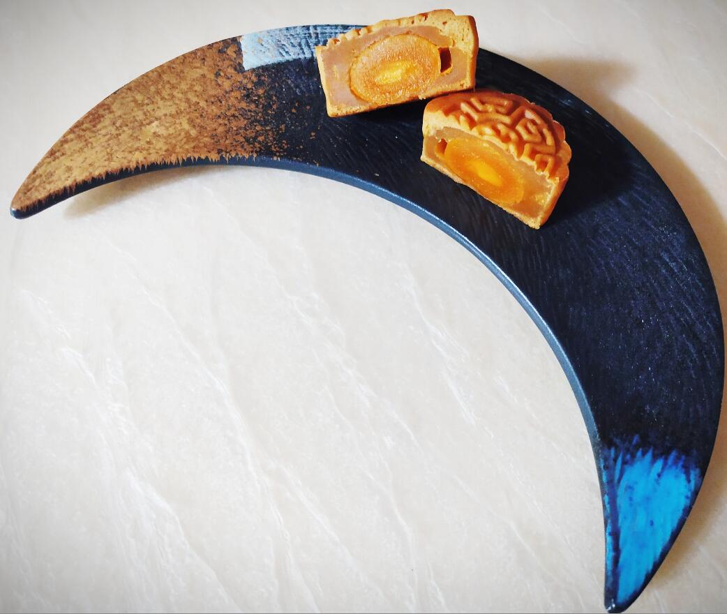 Moon Shaped Sushi Plate