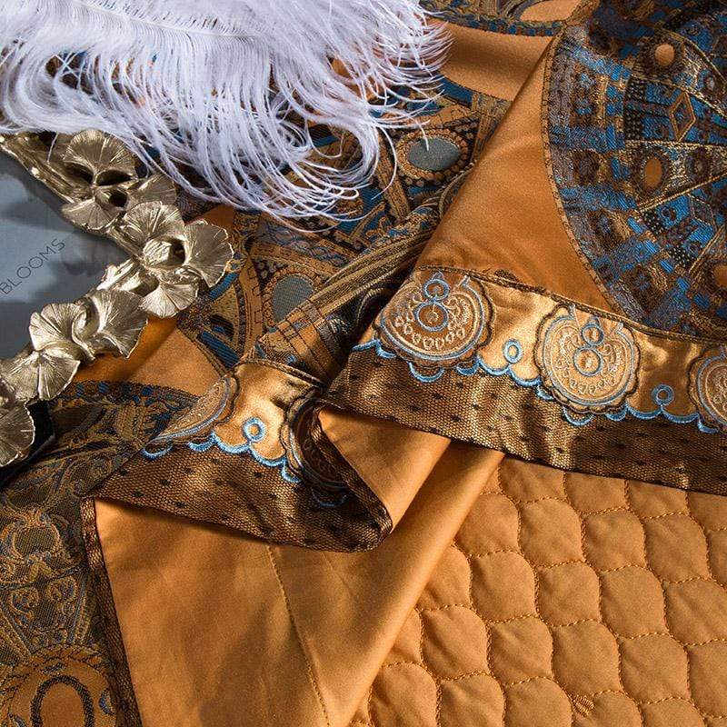 Wynn Luxury Gold Duvet Cover & Shams 600tc