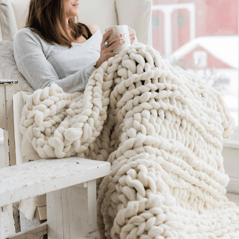 Warm Winter Luxury Handmade Crocheted Bed Knitted Sofa Cover Blanket 5 Colors Thick Thread Blanket Knitted Quilt Home Gift