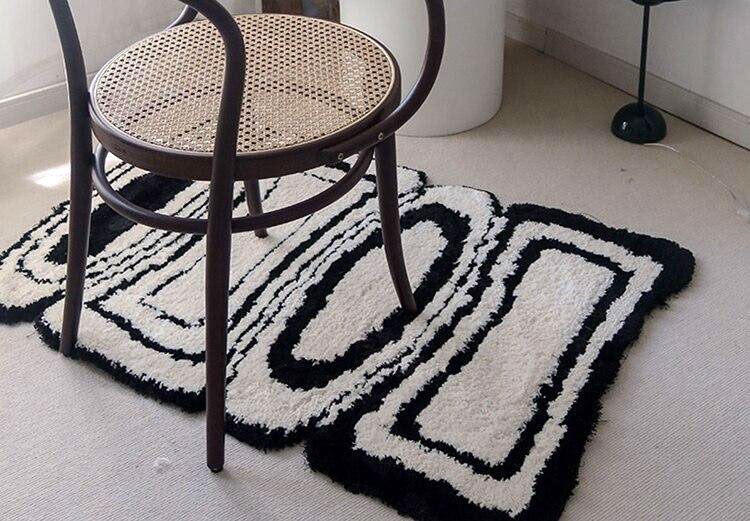 Abstract Oval & Square Line Rug