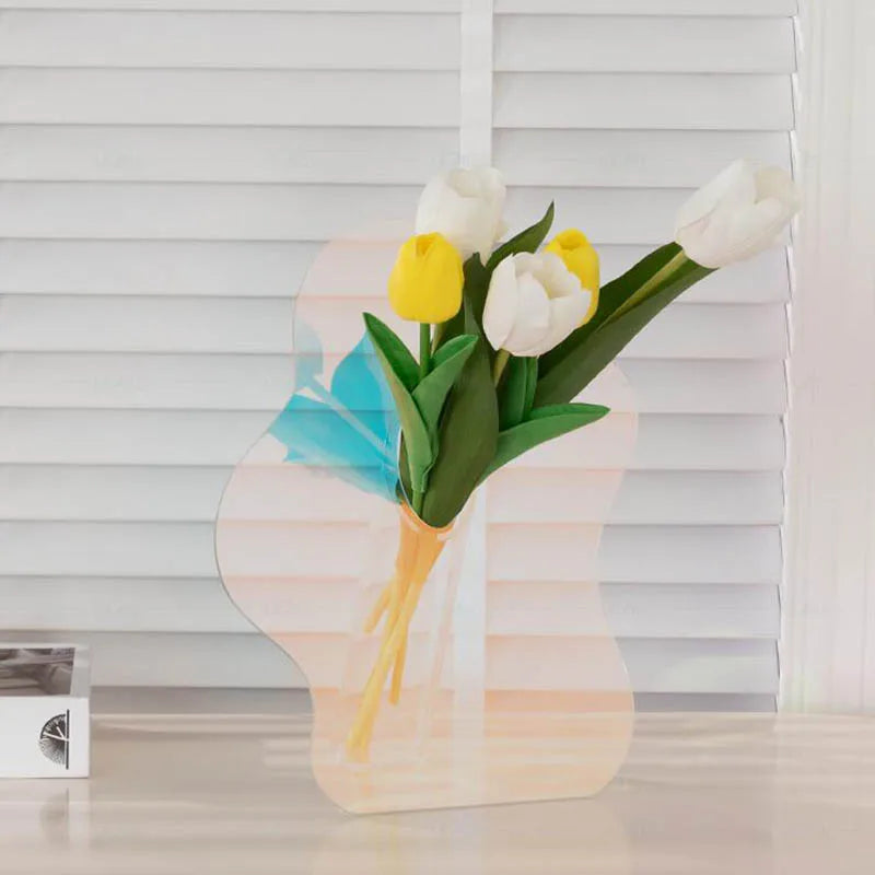 Wavy Acrylic Vase