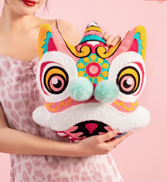 Embroidery traditional Chinese lucky lion pillows, folk art, soft toys, children's gifts,Decorative Pillows, Housewarming gift