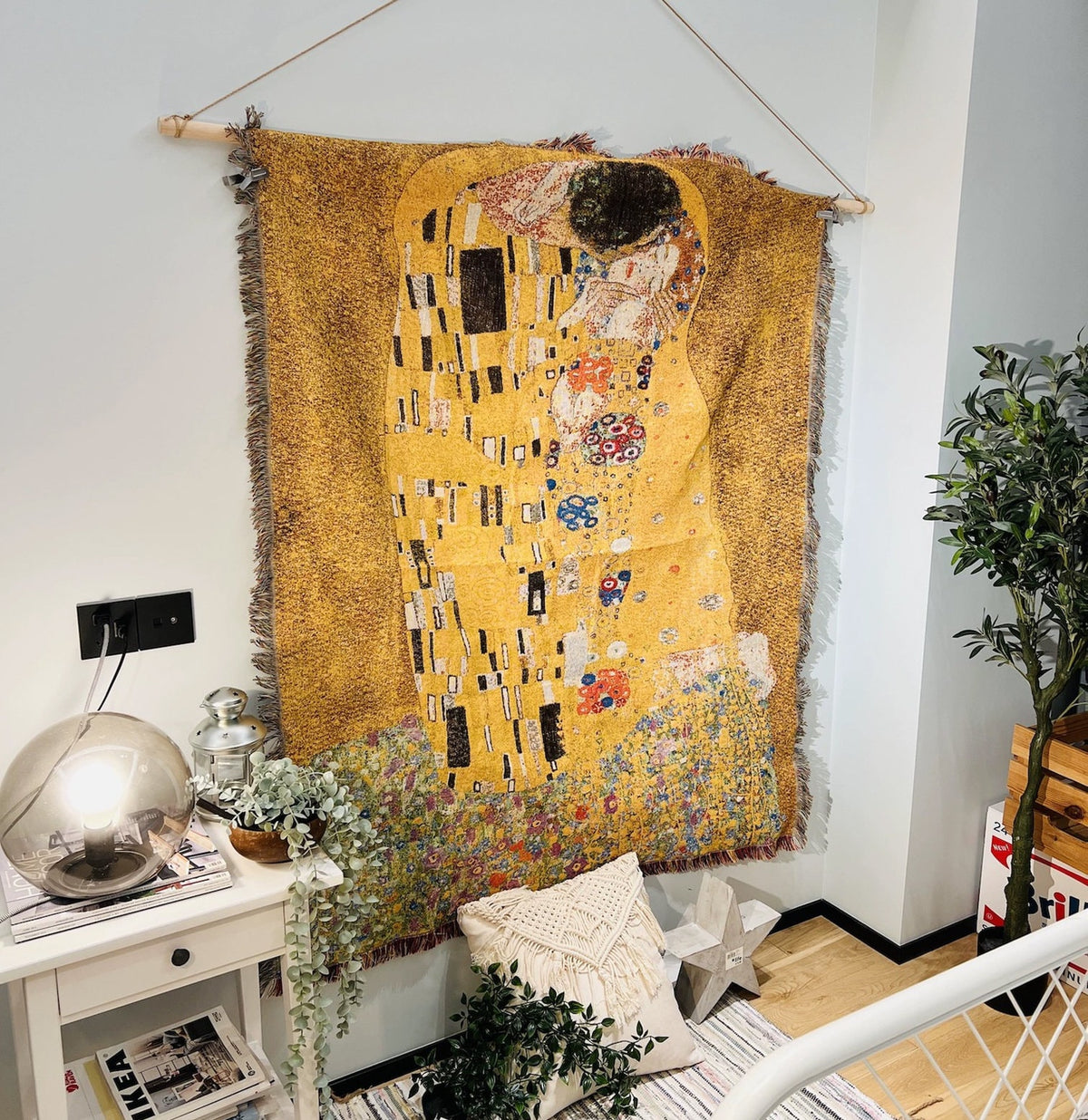 The Kiss Gustav Klimt Throw Blanket, jacquard blanket, Woven Large Size Throw, Sofa Blanket, Picnic blanket,Beach blanke,Housewarming gift.