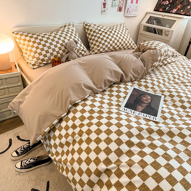 Small Checkerboard Poly Duvet Cover Bedding Set