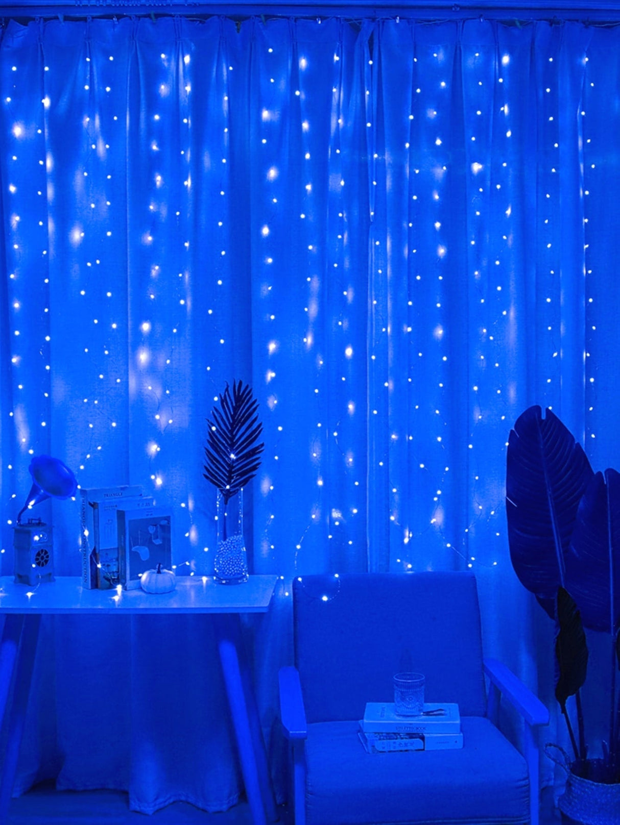 200 Led 2 x 2M Curtain String Light - Novelty Lighting