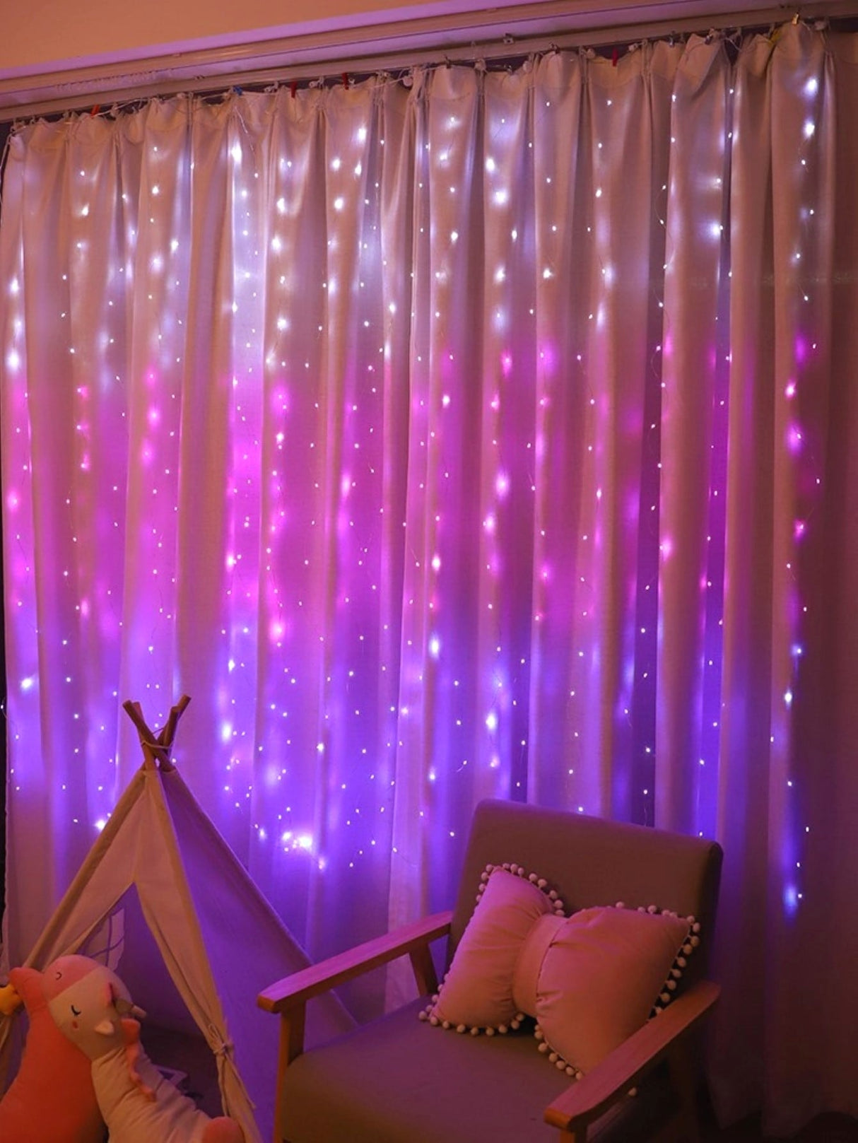 200 Led  2 x 2M Curtain String Light - Novelty Lighting