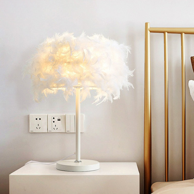 Round Girls Bedside Table Light Feather Single-Bulb Simplicity Nightstand Lighting