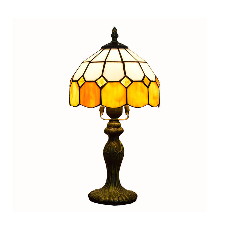 Yellow Single-Bulb Nightstand Lamp Classic Gridded Glass Scalloped Table Light for Living Room