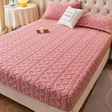 Poly Three-dimensional Solid Geometric Pattern Coral Flannel Fitted Sheet Bedding