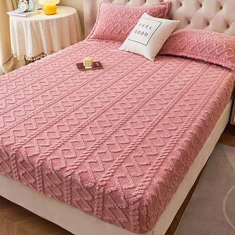 Poly Three-dimensional Solid Geometric Pattern Coral Flannel Fitted Sheet Bedding