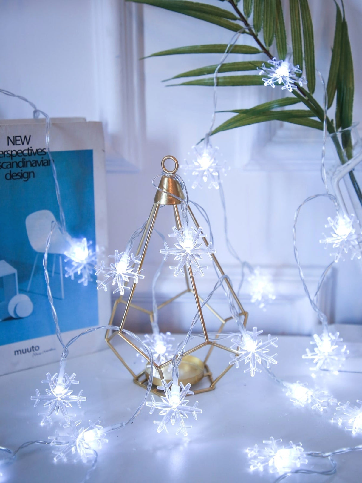 Christmas String Light with 20pcs Snowflake Shaped Bulb 1pc - Novelty Lighting