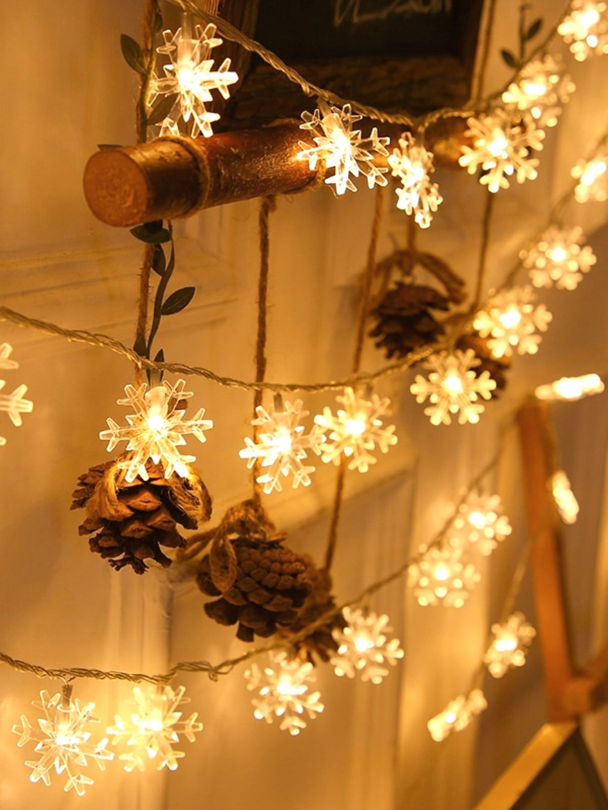 Christmas String Light with 20pcs Snowflake Shaped Bulb 1pc - Novelty Lighting
