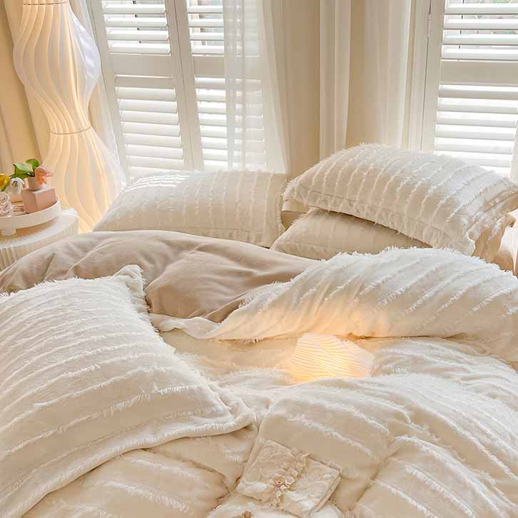 Poly Tassels Match Colors Milk Cashmere Flannel Duvet Cover Bedding Set