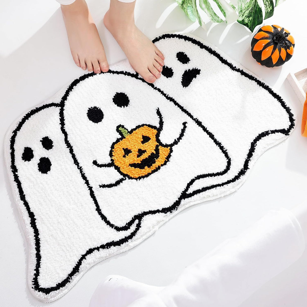 Feblilac Halloween Ghost Bath Mat for Bathroom, Cute White Ghost Bathroom Rug