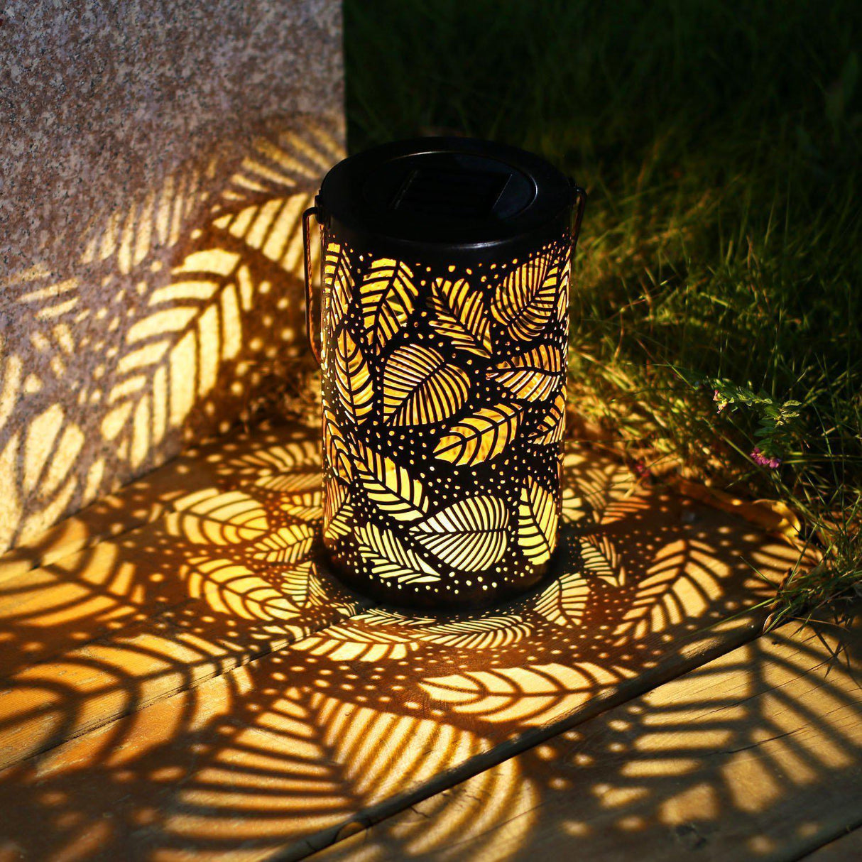 Metal Leaf Pattern Lights