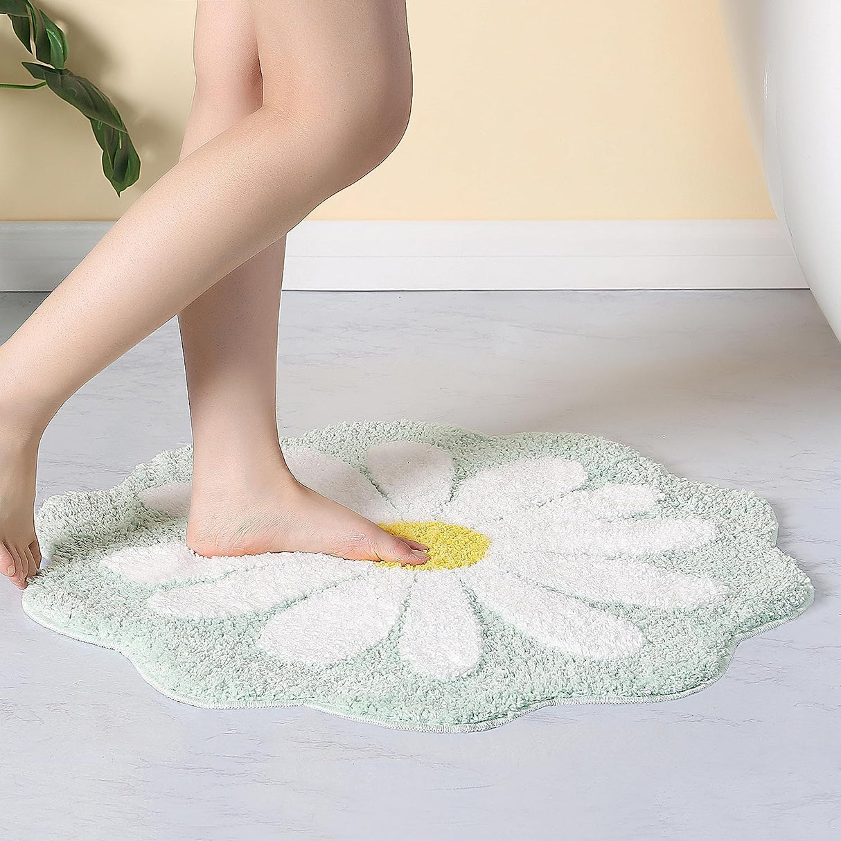 Cute Bath Mat,Pink Flower Rug,Water Absorption Non Slip Mat,Soft Machine Wash Rug Mat for Bedroom Kitchen Bathroom Toilet Floors 25.6 x 25.6 Inches (Pink)