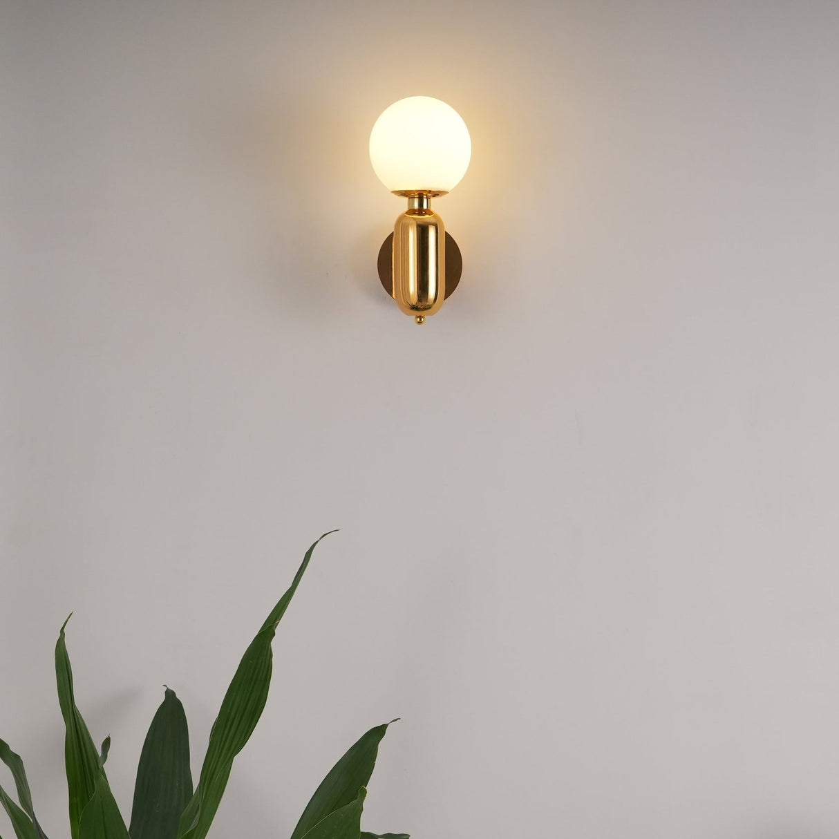 Aballs Wall Light