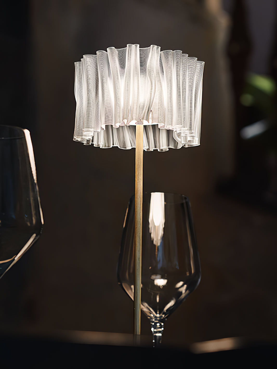 Accordeon Battery Table Lamp
