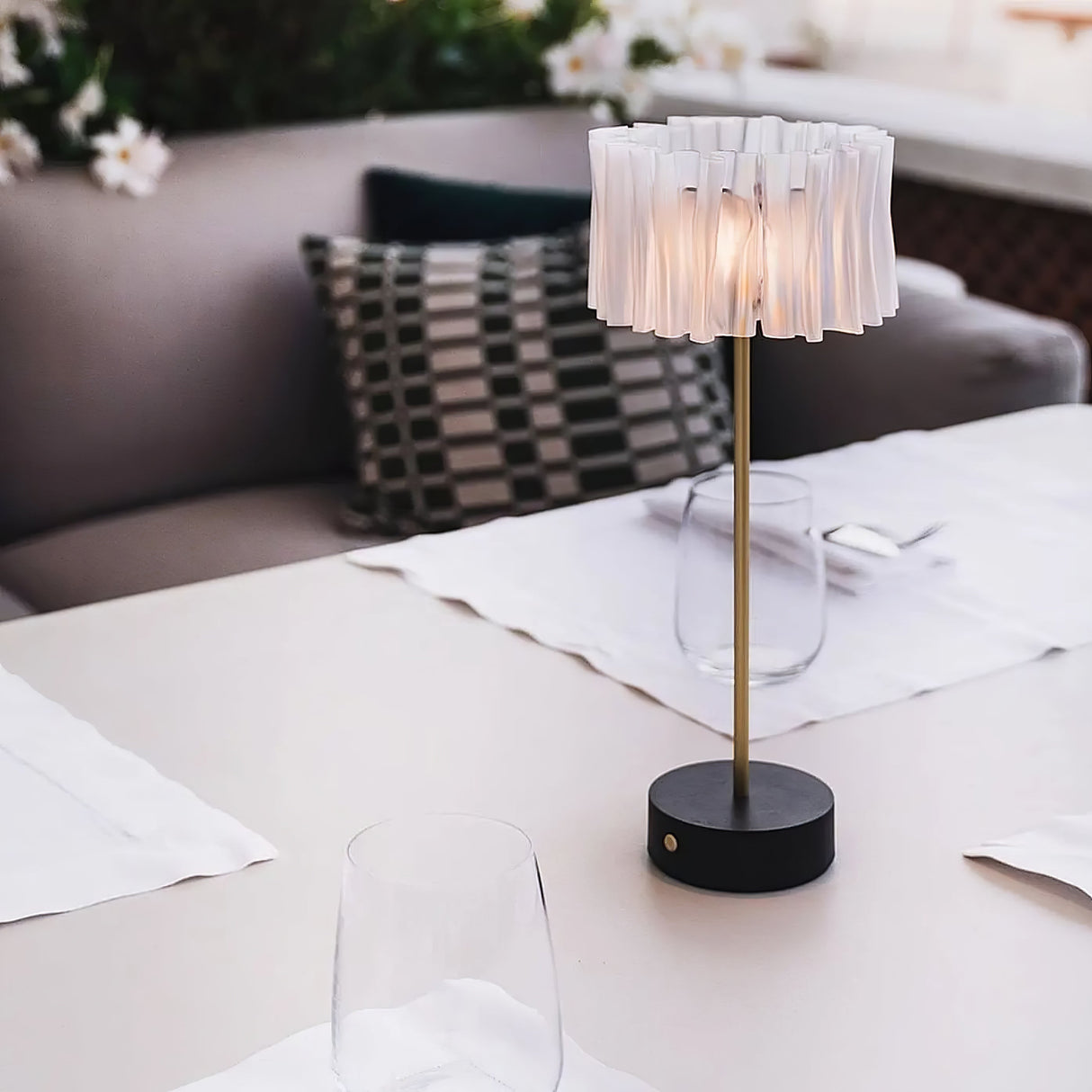 Accordeon Battery Table Lamp
